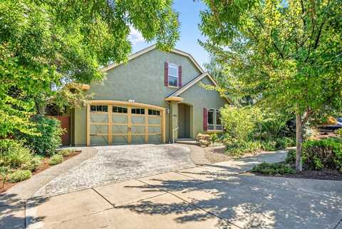 662 Vansant Street, Ashland, OR 97520