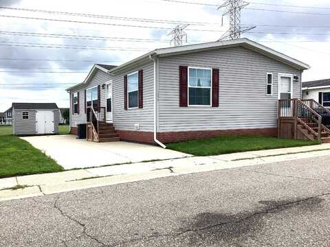 49530 Wintergreen Drive, Shelby, MI 48315