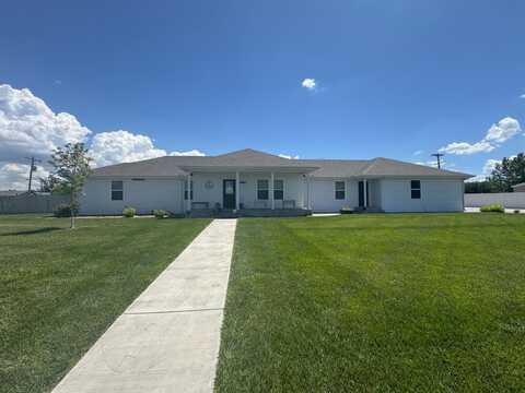 621 South 4th Street, Hugoton, KS 67951