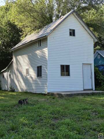317 SE Liberty ST, Topeka, KS 66607