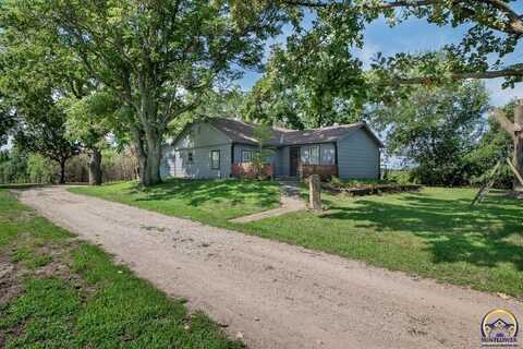 1501 NE Calhoun Bluff TER, Topeka, KS 66617