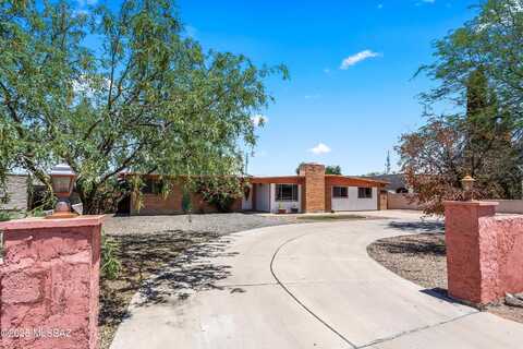 8745 E Old Spanish Trail, Tucson, AZ 85710