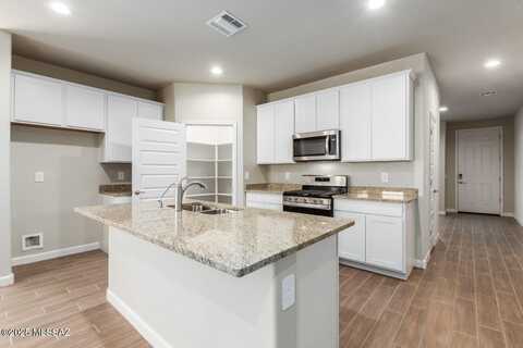 1083 S Chatfield Avenue, Vail, AZ 85641