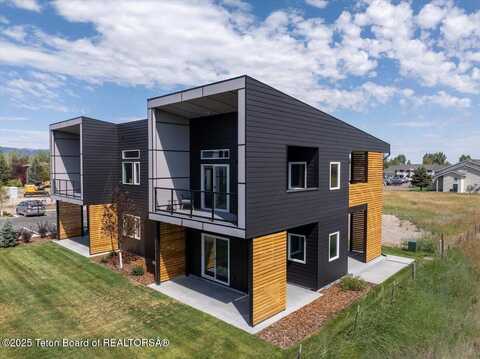 140 LARKSPUR Avenue, Victor, ID 83455