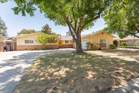 800 N Terrance Park Street, Tulare, CA 93274