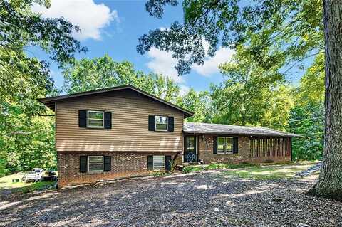 1820 Danny Bell Road, Asheboro, NC 27205