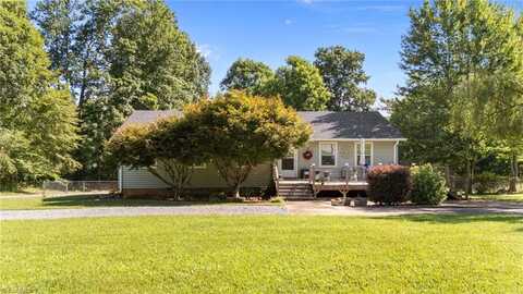 1809 Helton Road, Yadkinville, NC 27055