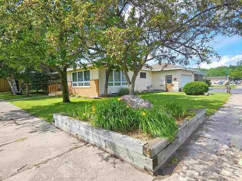 3530 Pine, Quinnesec, MI 49876