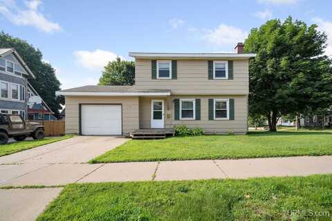 114 Jackson, Marquette, MI 49855