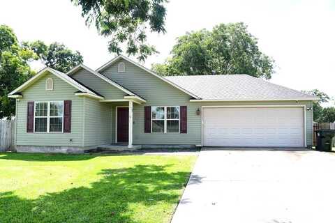11 Moody St, Ray City, GA 31645