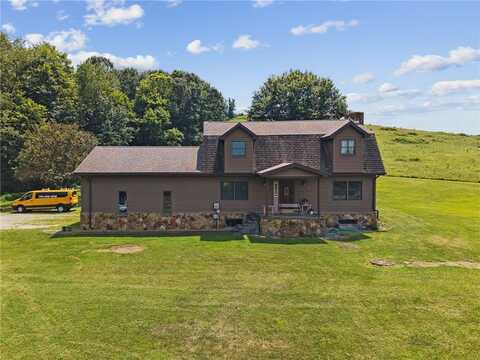 576 Stoney Run Rd, Derry, PA 15717