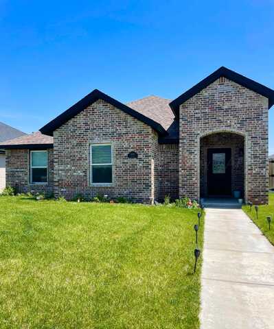 8105 PENSACOLA Avenue, Amarillo, TX 79118