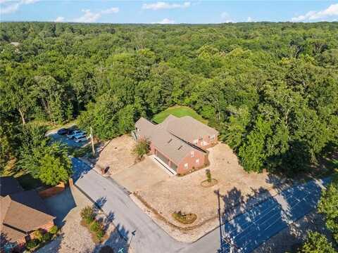 2 Stonehaven LN, Bella Vista, AR 72715