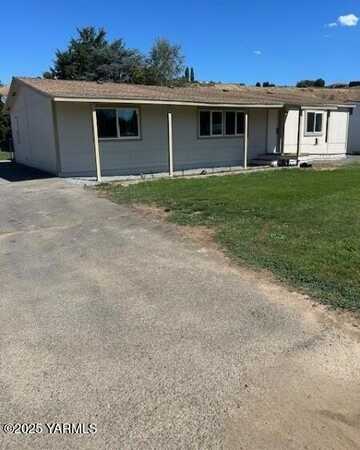 91 Four Hills Dr, Yakima, WA 98908