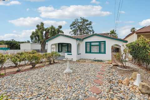 11768 Main St, Sunol, CA 94586