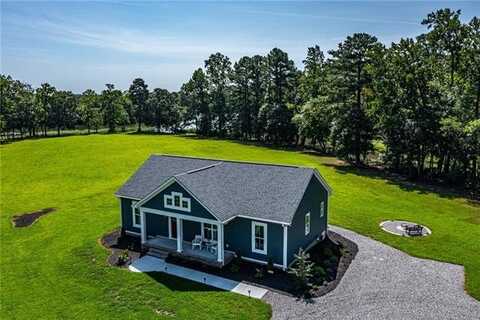 82 Minglewood Lane, Kilmarnock, VA 22482