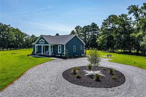 82 Minglewood Lane, Kilmarnock, VA 22482