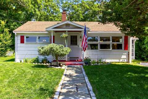 18 Seaview Road, Sagamore Beach, MA 02562
