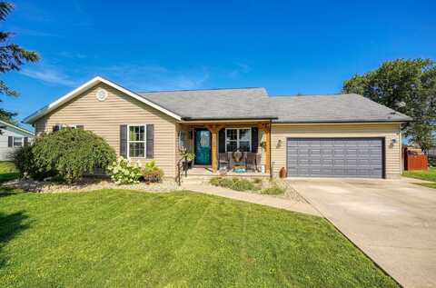 1387 Dill Road NE, Bloomingburg, OH 43106
