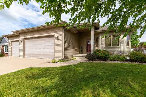 4942 Hemingway Drive, Ames, IA 50014