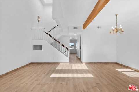 6323 Reseda Blvd, Tarzana, CA 91335