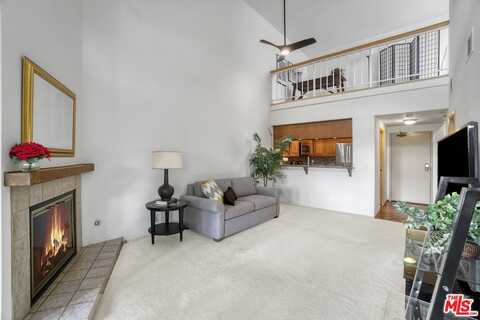 8675 Falmouth Ave, Playa Del Rey, CA 90293
