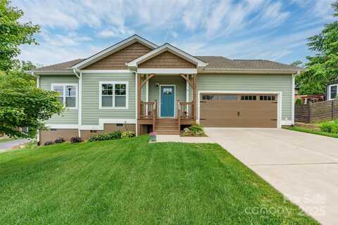 9 Vedder Way, Swannanoa, NC 28778