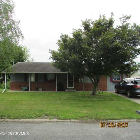 4 SUN VALLEY Drive, Sunbury, PA 17801