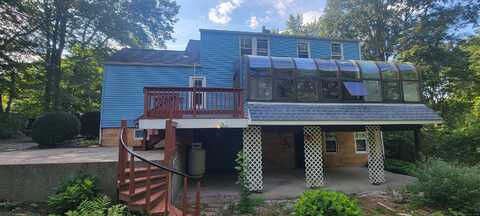 59 Lathrop Road, Waterford, CT 06375