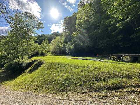 2539 Wolfpen Creek Rd, Redfox, KY 41847
