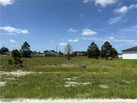2812 19th Street SW, Lehigh Acres, FL 33976