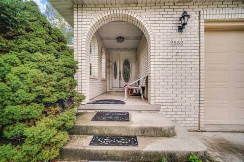 2532 Springhill Drive, Schererville, IN 46375