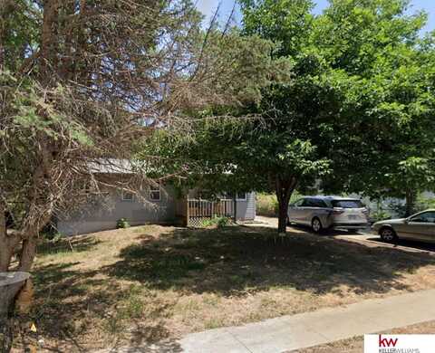 4911 N 62 Street, Omaha, NE 68104