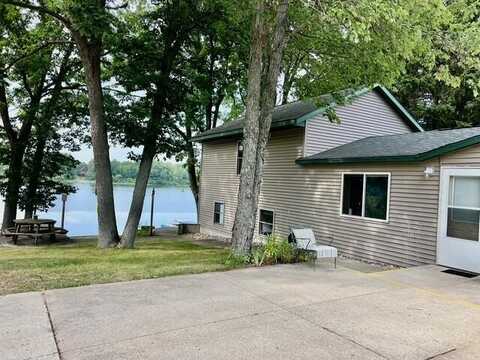 3283 W Ridge Street, White Cloud, MI 49349