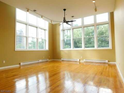 280 Main St, Little Falls, NJ 07424