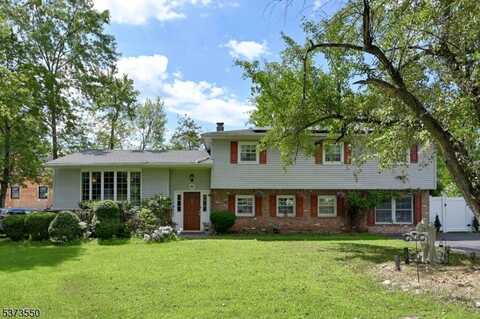 95 Prospect Ave, Hillsdale Boro, NJ 07642
