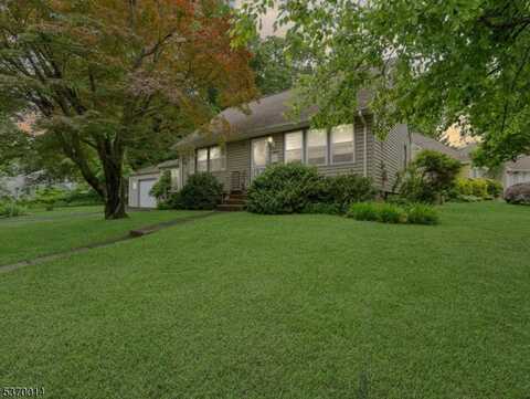 44 Farmingdale Ave, Bloomfield, NJ 07003