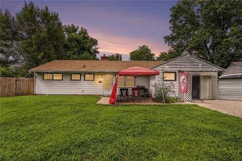 7104 E 107th Place, Kansas City, MO 64134