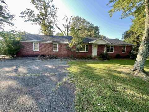 6430 BROAD, Trezevant, TN 38258