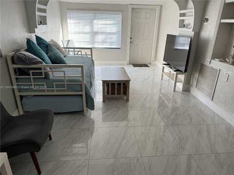 2111 Monroe Ter, Hollywood, FL 33020