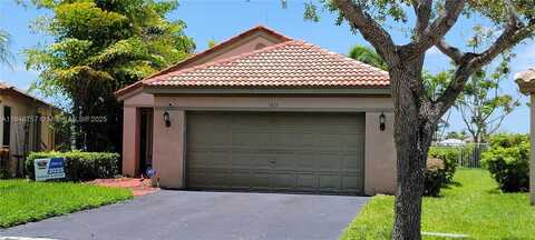 1463 Presidio Dr, Weston, FL 33327