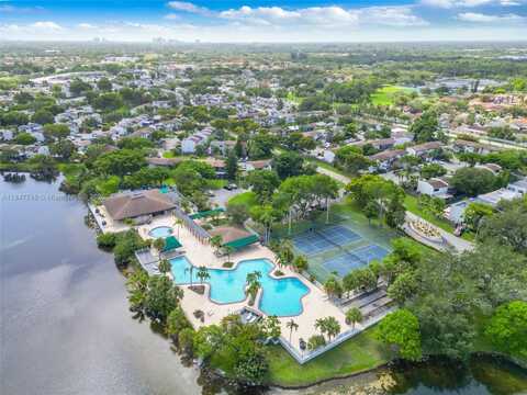 6608 SW 114th Ave, Miami, FL 33173