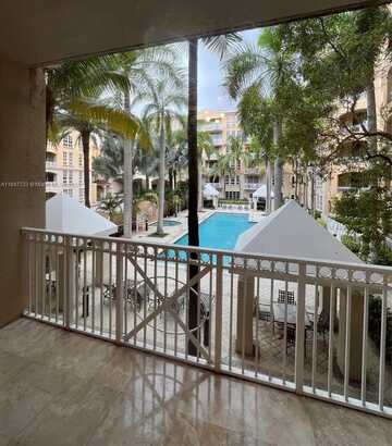 3001 NE 185th St, Aventura, FL 33180