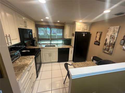 9351 Lime Bay Blvd, Tamarac, FL 33321