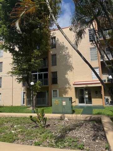 4855 NW 7th St, Miami, FL 33126