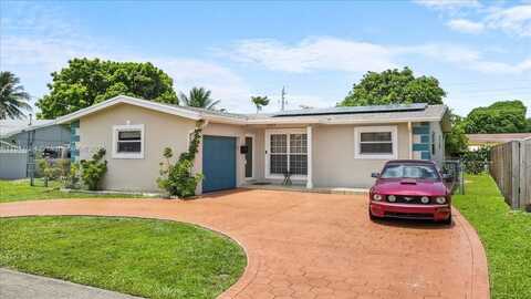 2477 NW 84th Way, Sunrise, FL 33322