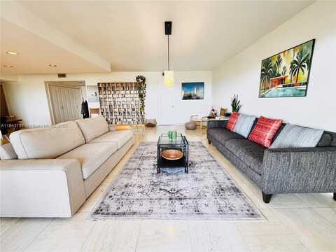 1800 NE 114th St, Miami, FL 33181