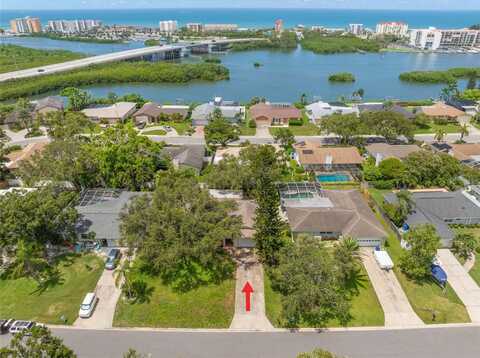 8054 BAYSHORE DRIVE, SEMINOLE, FL 33776
