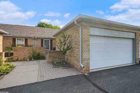 48702 Sturgis, Utica, MI 48315