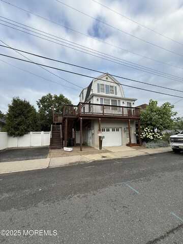 66 Seadrift Avenue, Highlands, NJ 07732